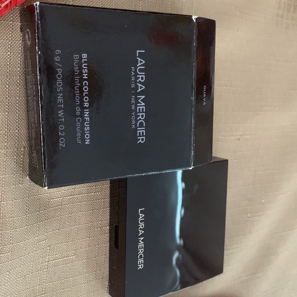 Laura Mercier Blush Color Infusion- GUAVA